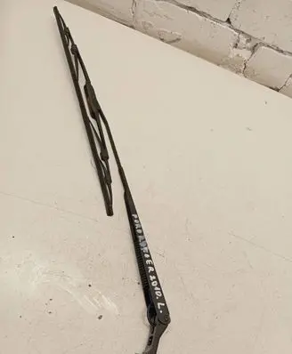 Ford Ranger Front wiper blade arm 5895