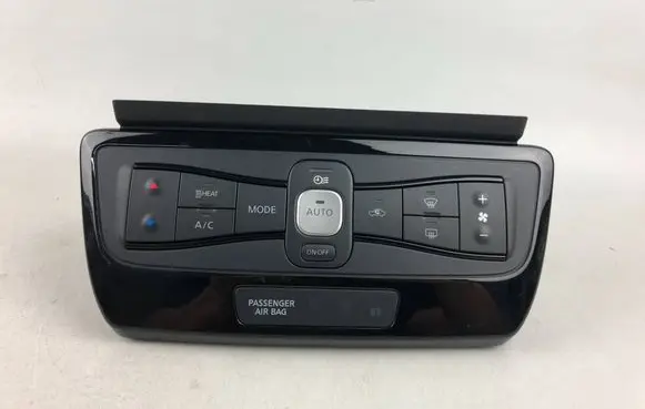 Nissan Leaf II (ZE1) Climate control unit 275005SE0B