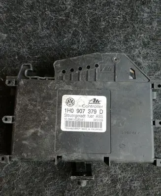 Volkswagen Golf III ABS control unit/module 1H0907379D