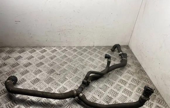 Mini Cooper Countryman R60 Engine coolant pipe/hose 9802756