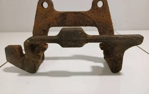 Audi A6 S6 C6 4F Brake caliper pad carrier rear 