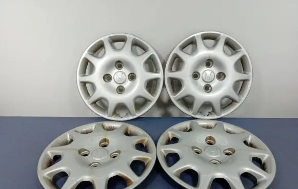 Honda Accord R17 wheel hub/cap/trim 44733-S1A-E000