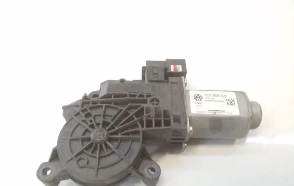 Volkswagen Transporter - Caravelle T5 Front door window regulator motor 7E0959802