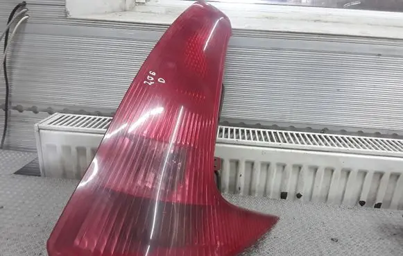 Peugeot 206 Rear/tail lights