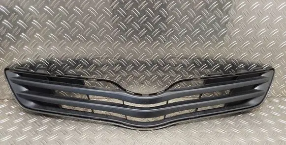 Toyota Verso Front grill 531110F070