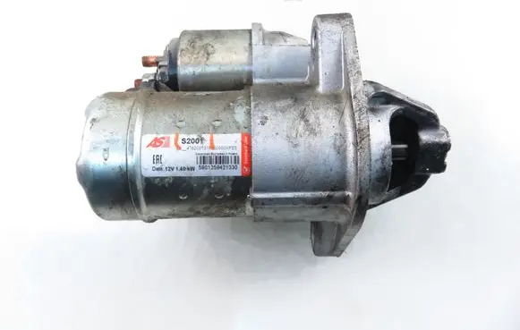 Opel Corsa C Starter motor S2001