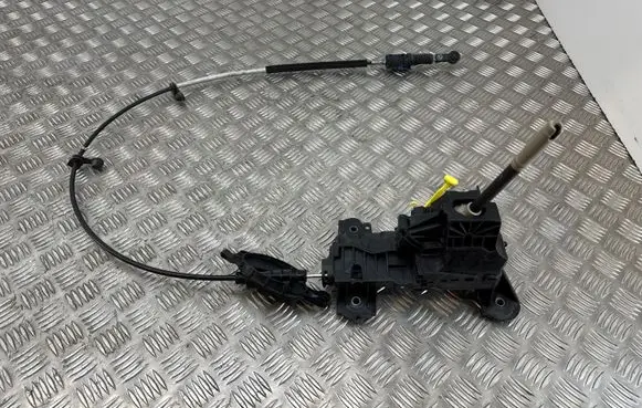 BMW 2 F45 Gear shifter/selector 8483098