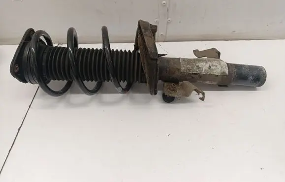 Volvo V40 Front shock absorber/damper