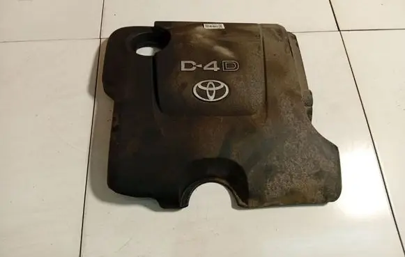 Toyota Yaris Engine cover (trim)