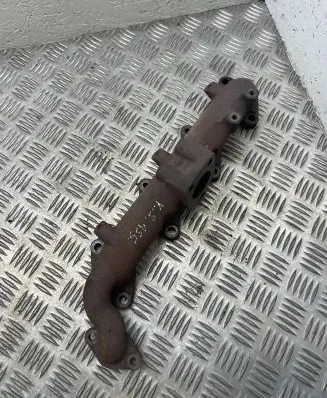 KIA Sorento Exhaust manifold
