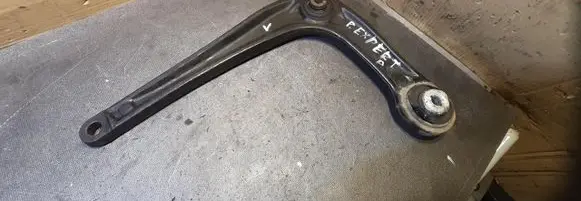 Peugeot Expert Front control arm 9816863580