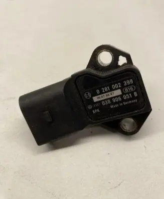 Volkswagen PASSAT B6 Air pressure sensor 0281002399