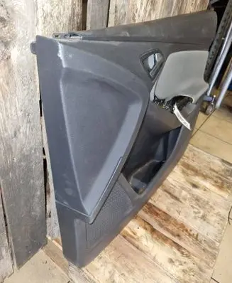 Ford Focus Sliding door card 