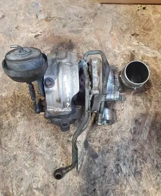 Toyota Avensis T250 Turbo