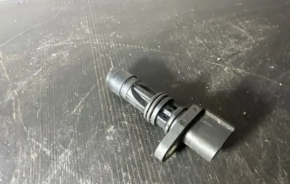 Nissan X-Trail T30 Camshaft position sensor 9499791190
