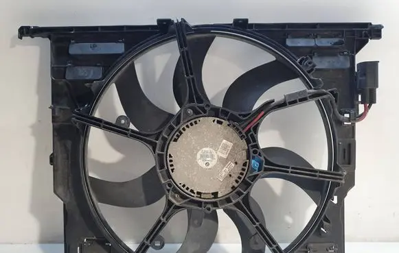 BMW 7 F01 F02 F03 F04 Electric radiator cooling fan 7726013524 0470140540