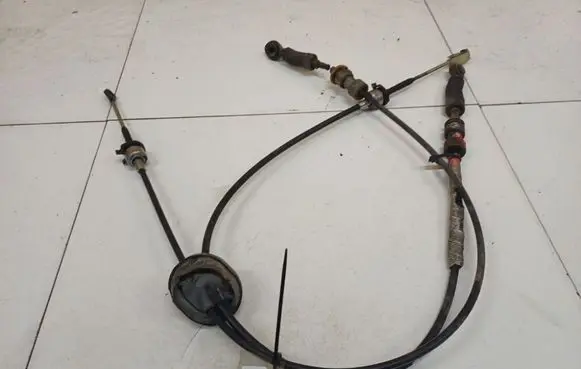 Chrysler Sebring (JS) Gear shift cable linkage