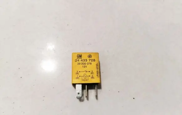 Opel Zafira A Other relay 24433728 29200076