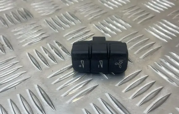 Audi A6 Allroad C6 Steering wheel buttons/switches 8E0951527D