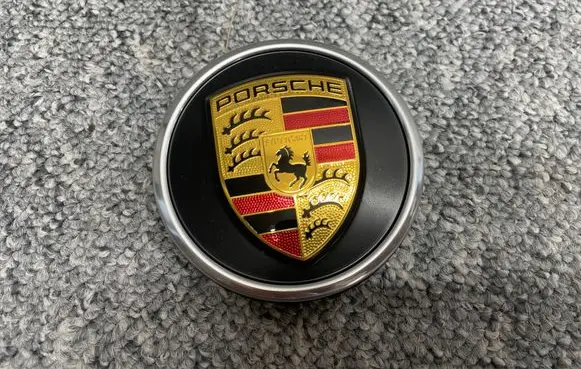 Porsche Taycan 9J1 Wheel nut cap/cover 9J1601149 9J1601149A