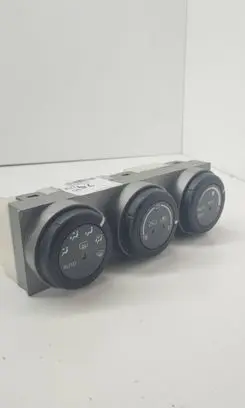 Nissan X-Trail T30 Climate control unit 27500EQ410 C5219 A0200018A04002