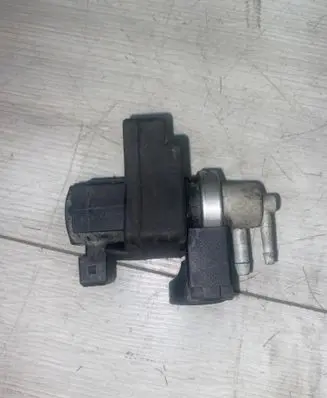 Renault Laguna II Turbo solenoid valve 820027045