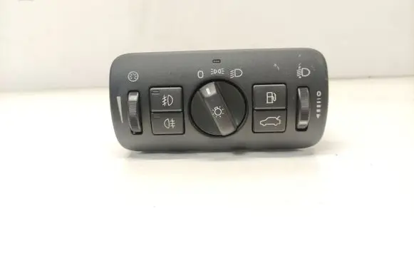 Volvo V70 Light switch 30739415