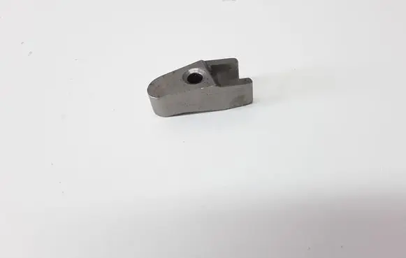 Mercedes-Benz E W211 Fuel Injector clamp holder