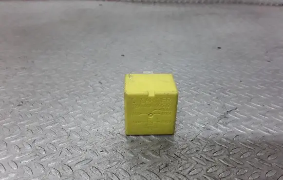 Nissan Primastar Other relay 03532