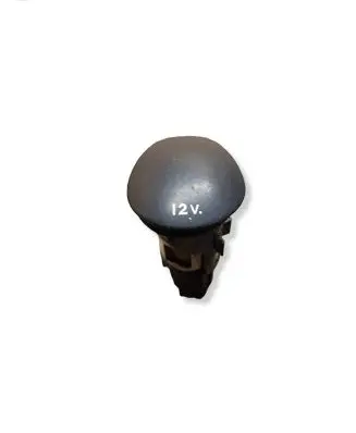 Peugeot 307 12 V Socket (front) 