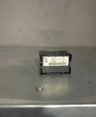 Skoda Superb B5 (3U) ESP acceleration yaw rate sensor 13208665 CT75H31EDY 10170103623