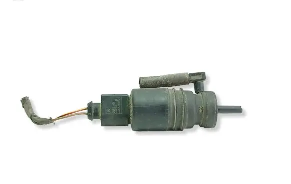 Mercedes-Benz C W203 Windscreen/windshield washer pump 