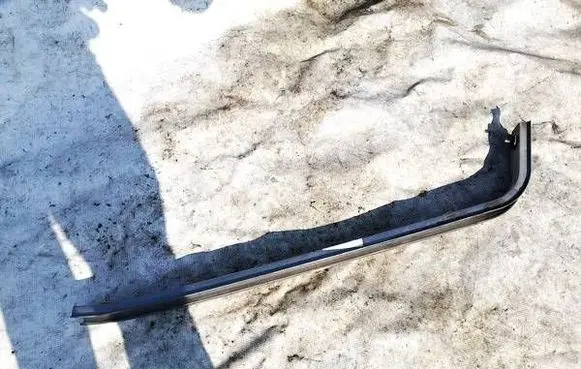 Mazda 5 Sliding door trim 