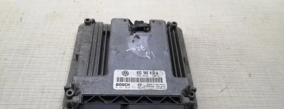 Volkswagen Touran I Engine control unit/module 03G906016A