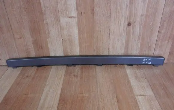 Volvo XC90 Front bumper splitter molding 31383799