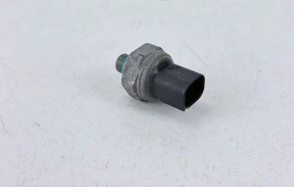 BMW 1 F20 F21 Air conditioning (A/C) pressure sensor 9323658