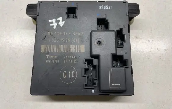 Mercedes-Benz E W211 Door control unit/module A2118201526 2118201526