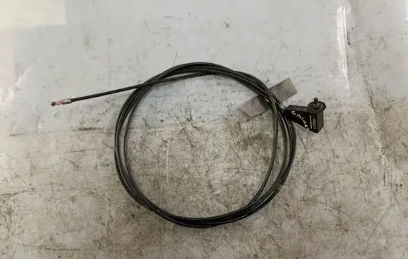 Suzuki Grand Vitara II Fuel cap flap release cable 6H03