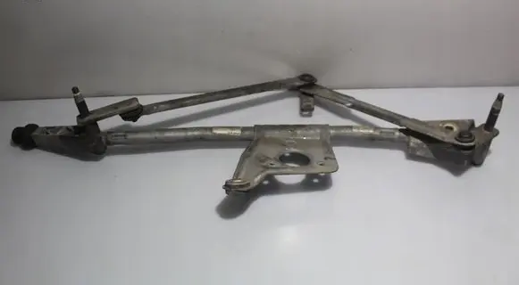 Volvo S80 Front wiper linkage 