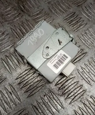 Toyota Corolla E120 E130 Door central lock control unit/module 8974102050