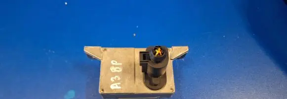 Volkswagen Golf V ESP acceleration yaw rate sensor 1k0907655a