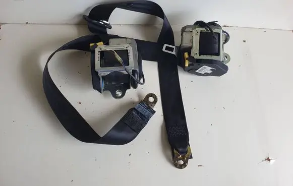 Audi A4 S4 B7 8E 8H Set of seat belts 8h0857805