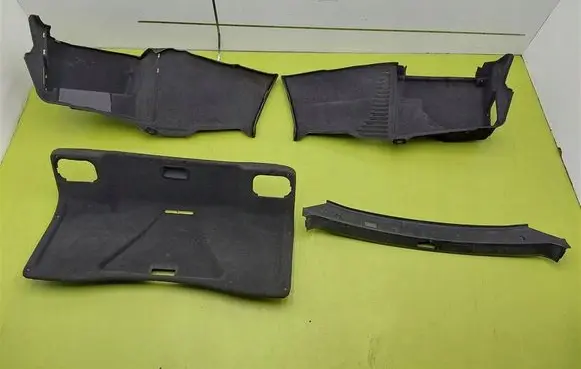 Audi A8 S8 D2 4D Trunk/boot floor carpet liner 4D0863881B