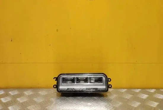 Toyota Tundra II Front fog light 177