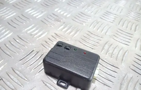 Volkswagen Golf IV Alarm movement detector/sensor 