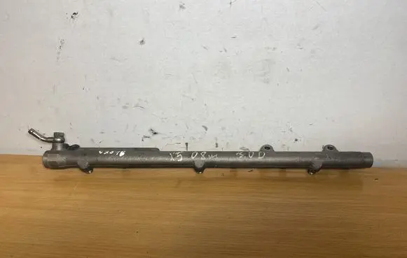 BMW X5 E70 Fuel main line pipe 779551403 C2516