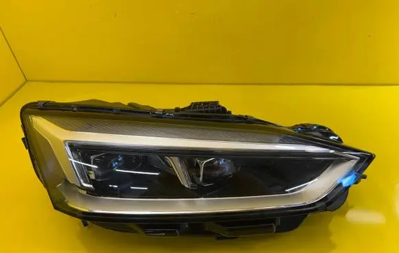Audi A5 Headlight/headlamp 8W6941034D