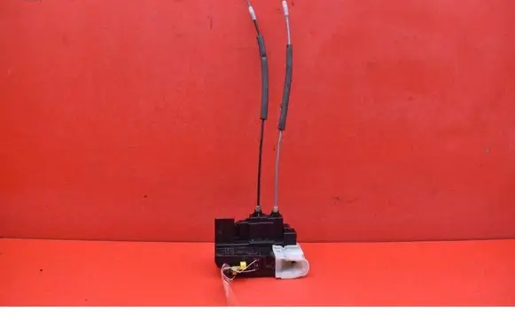 Hyundai i20 (PB PBT) Front door lock 813101J020