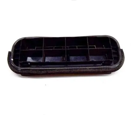 Quarter panel pressure vent
