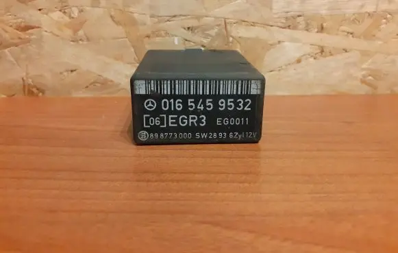 Mercedes-Benz E W124 Other relay 0165459532 1643